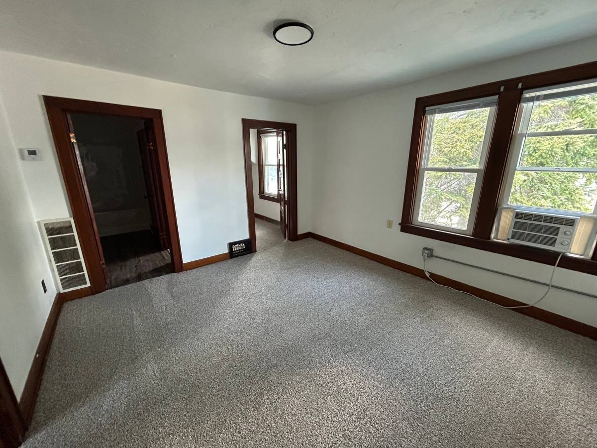 Apartment for rent at 18 1 2 11th St, Clintonville, WI 54929