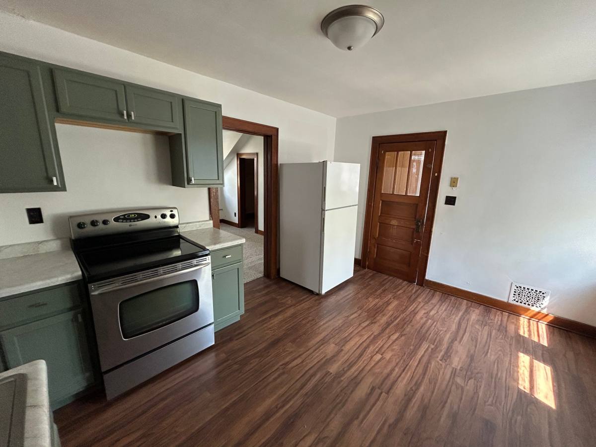 Apartment for rent at 18 1 2 11th St, Clintonville, WI 54929