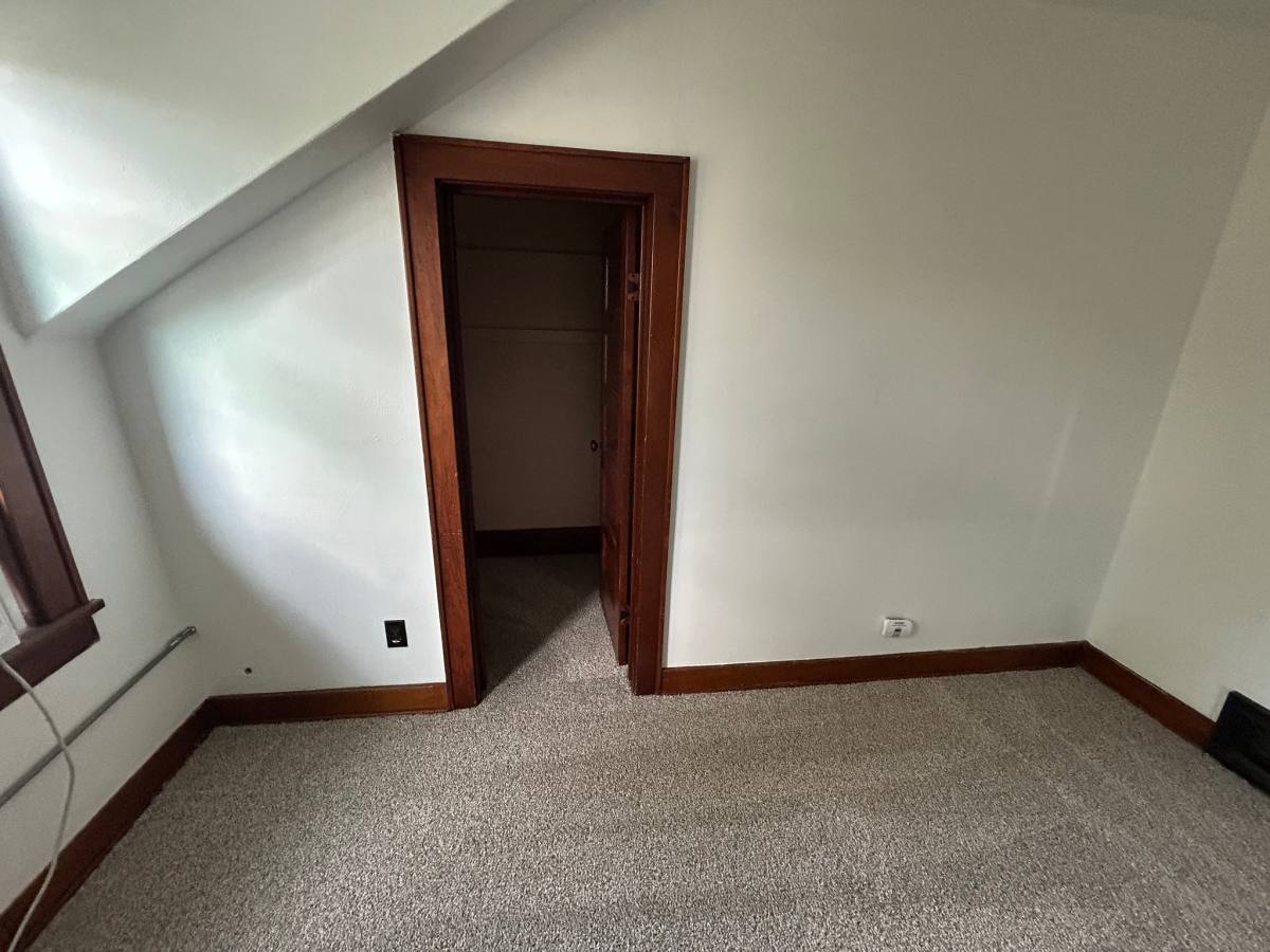 Apartment for rent at 18 1 2 11th St, Clintonville, WI 54929