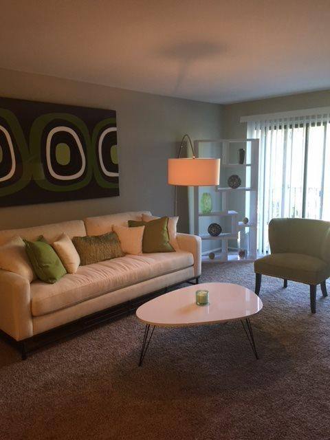 Apartment for rent at 4758 St Joseph Creek Rd, Lisle, IL 60532