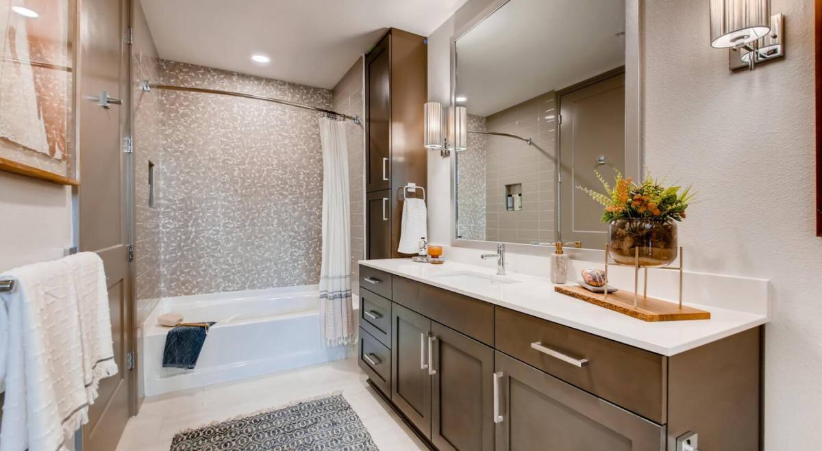 Apartment for rent at 100 Main St, Vista, CA 92083