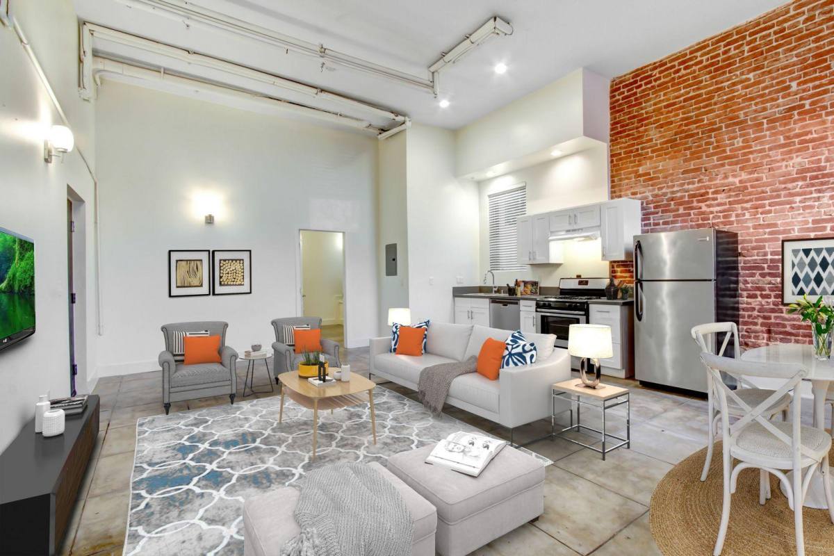 Apartment for rent at Ancelle, 701 Gramercy Dr, Los Angeles, CA 90005