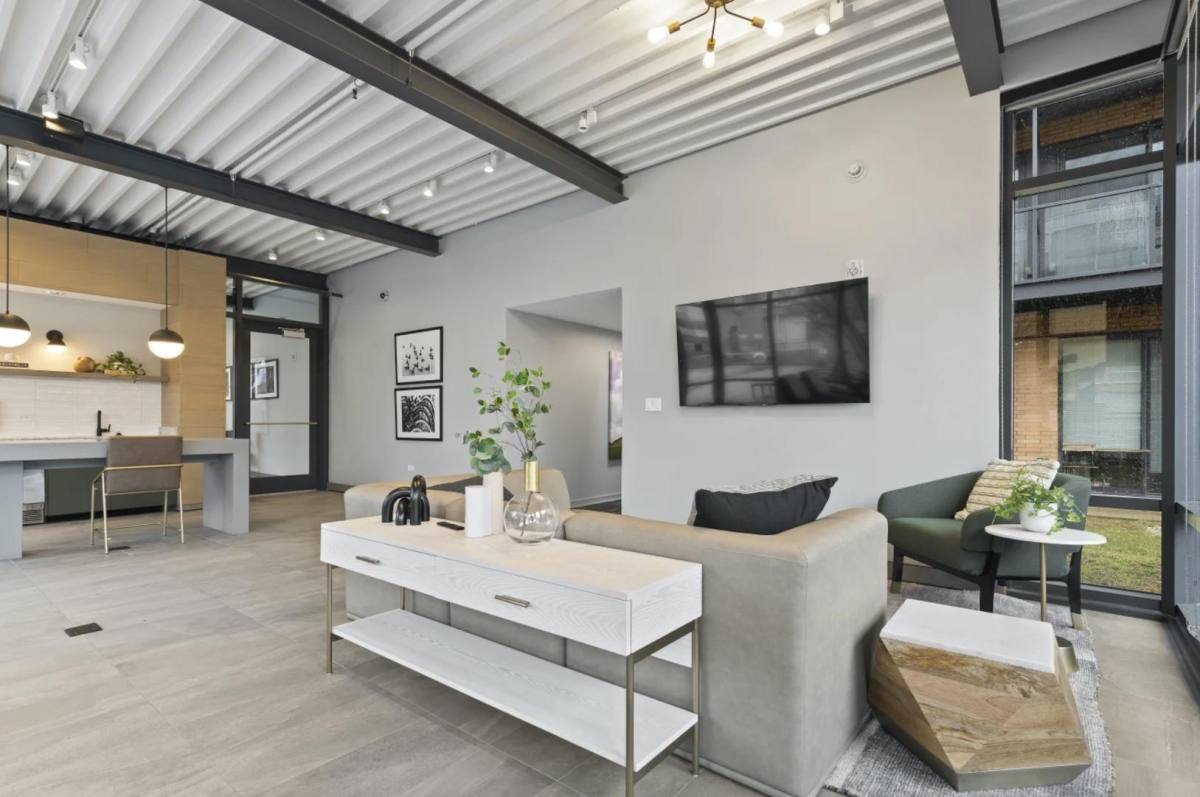 Apartment for rent at Sienna, 1717 Ridge Ave, Evanston, IL 60201