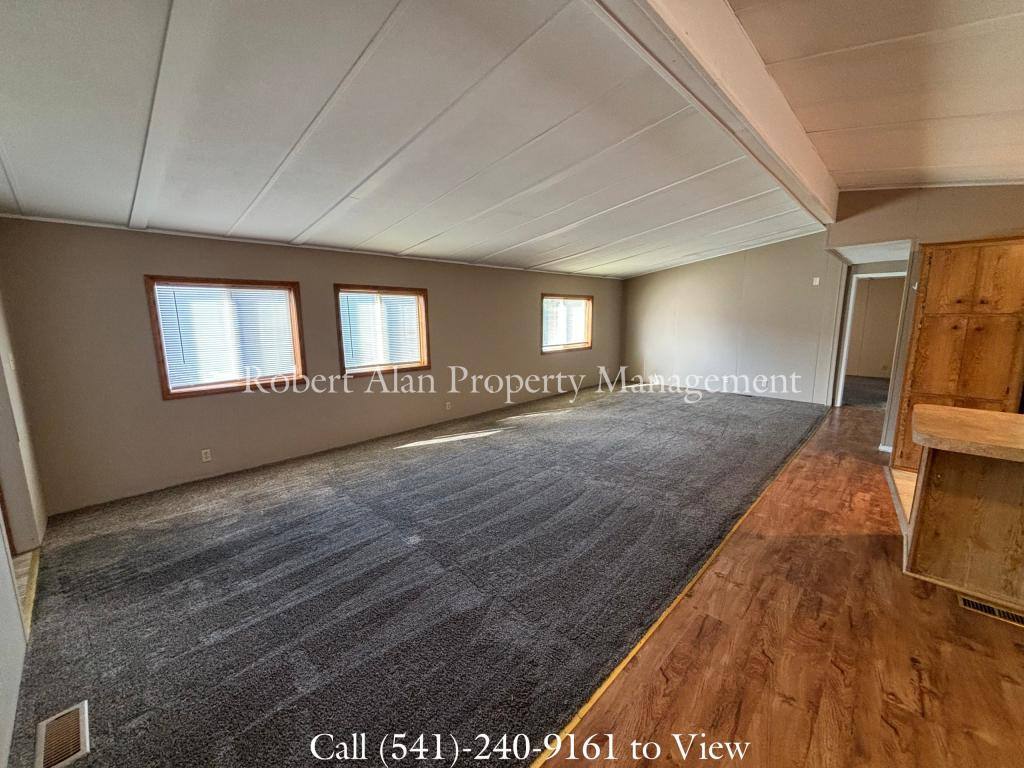 House for rent at 447 SW 5th St, Pendleton, OR 97801