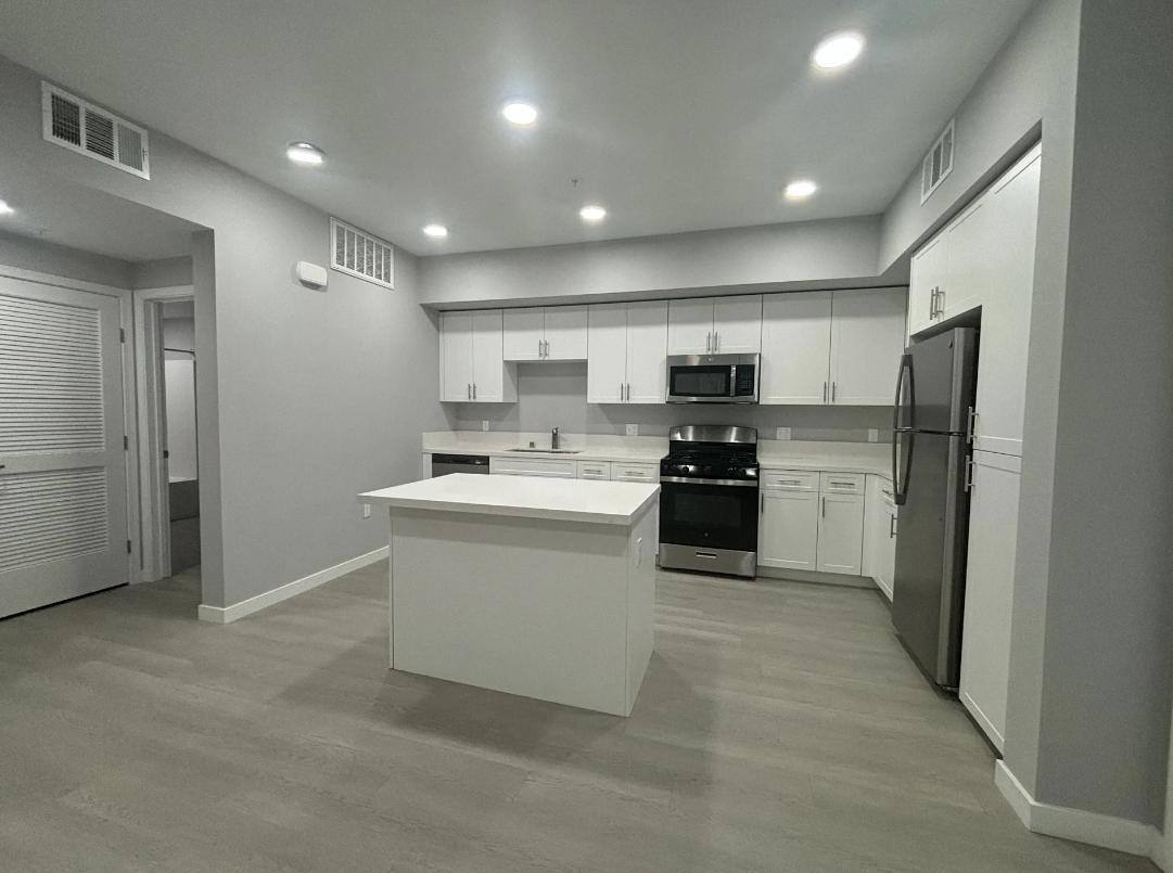 Apartment for rent at 148 Peabody Rd, Vacaville, CA 95687