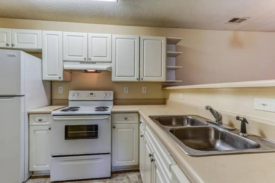 Apartment for rent at 8465 Patriot Blvd, North Charleston, SC 29420