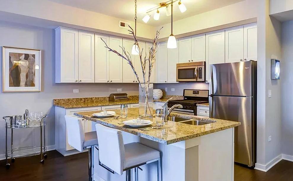Apartment for rent at 200 Hudson Court, Wheeling, IL 60090