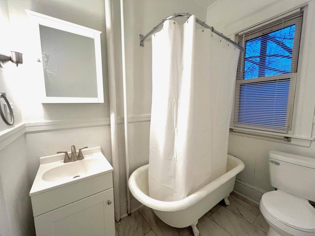 Apartment for rent at 237 High St #5, Portland, ME 04101