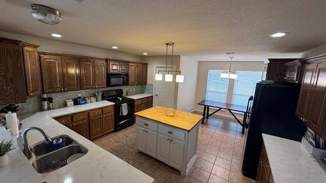 House for rent at 4905 Grinnell St, Cleburne, TX 76033