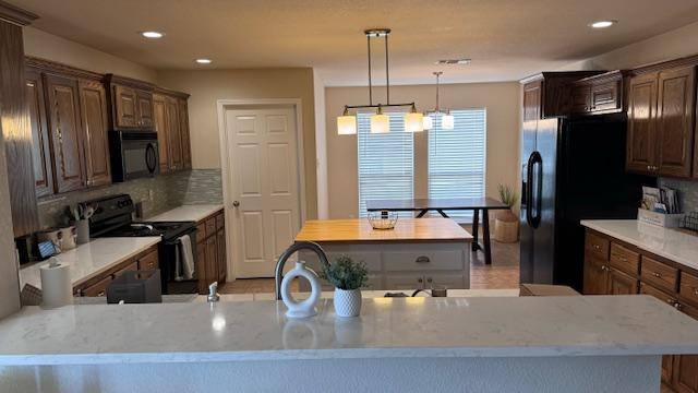 House for rent at 4905 Grinnell St, Cleburne, TX 76033