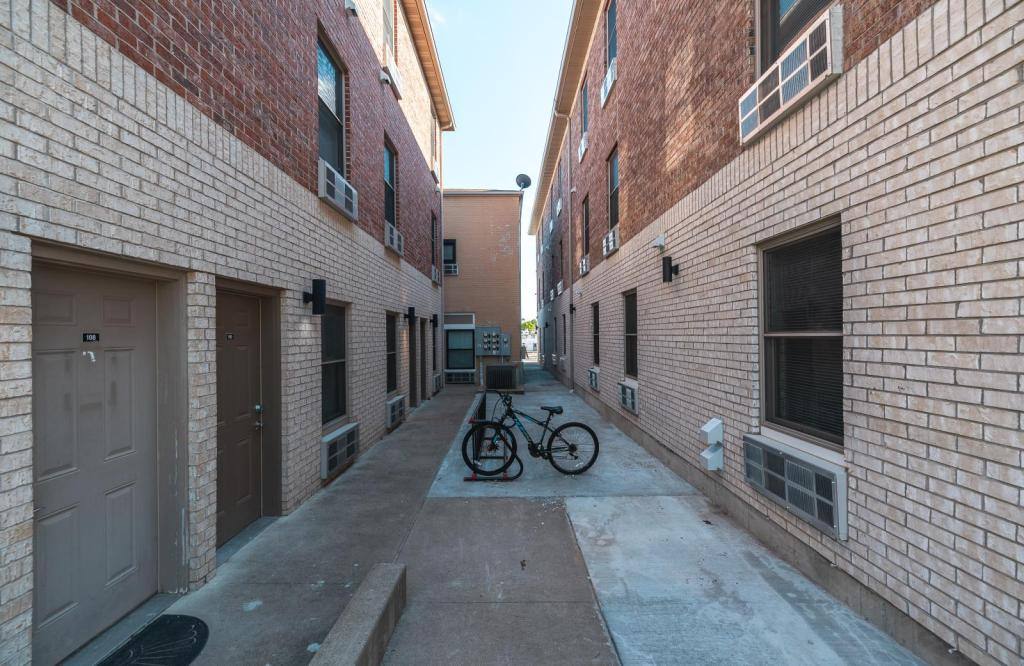 Apartment for rent at 305 W 9th St, Rolla, MO 65401