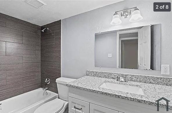 Apartment for rent at 4832 Locke Ave, Fort Worth, TX 76107