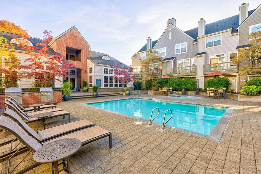 Townhouse for rent at 15900 N E 83rd St, Redmond, WA 98052