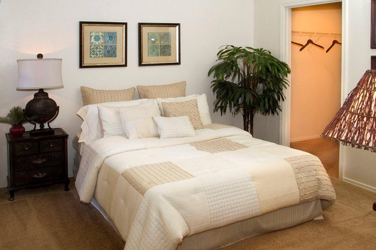 Apartment for rent at Ridge Gate, 2811 W Deer Valley Rd, Phoenix, AZ 85027
