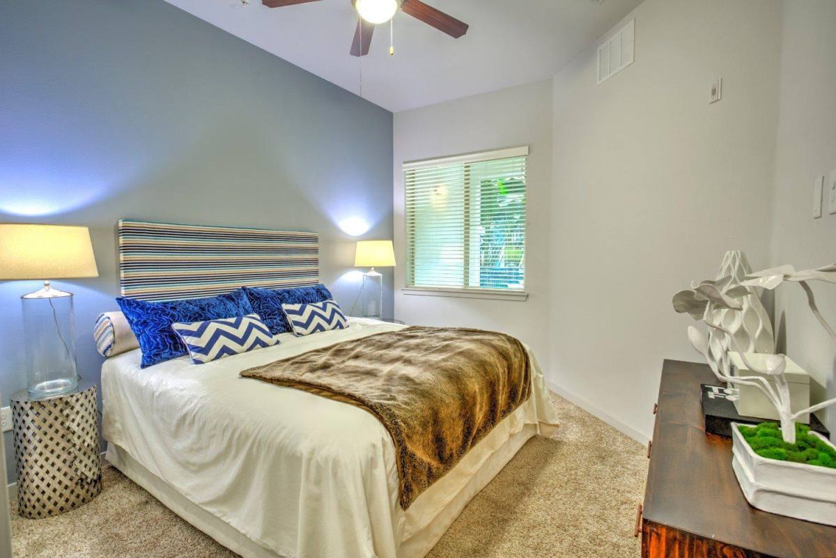 Apartment for rent at Accent, 5550 Grosvenor Blvd, Los Angeles, CA 90066