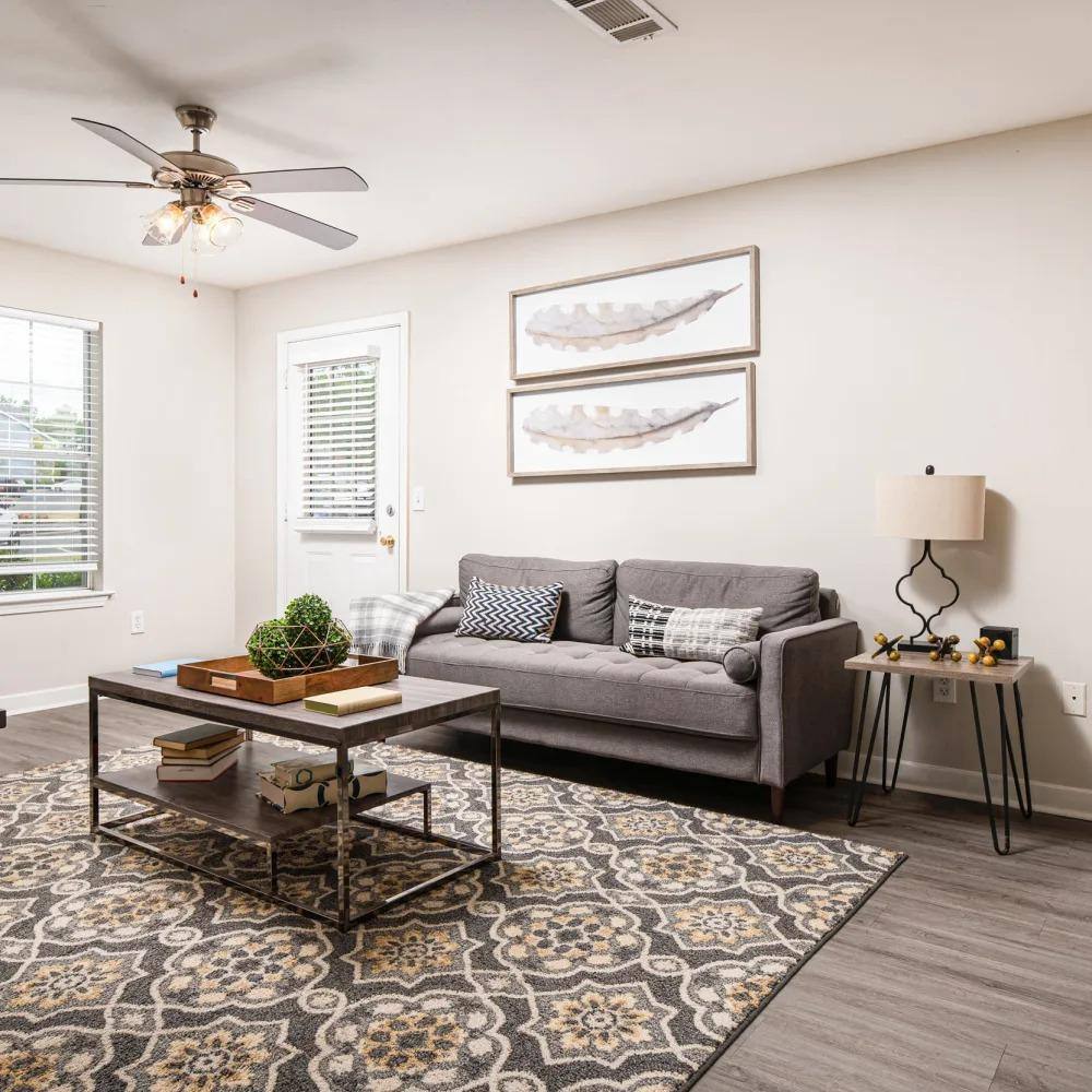 Apartment for rent at Spring Lake, 1000 Spring Lake Blvd, Byram, MS 39272