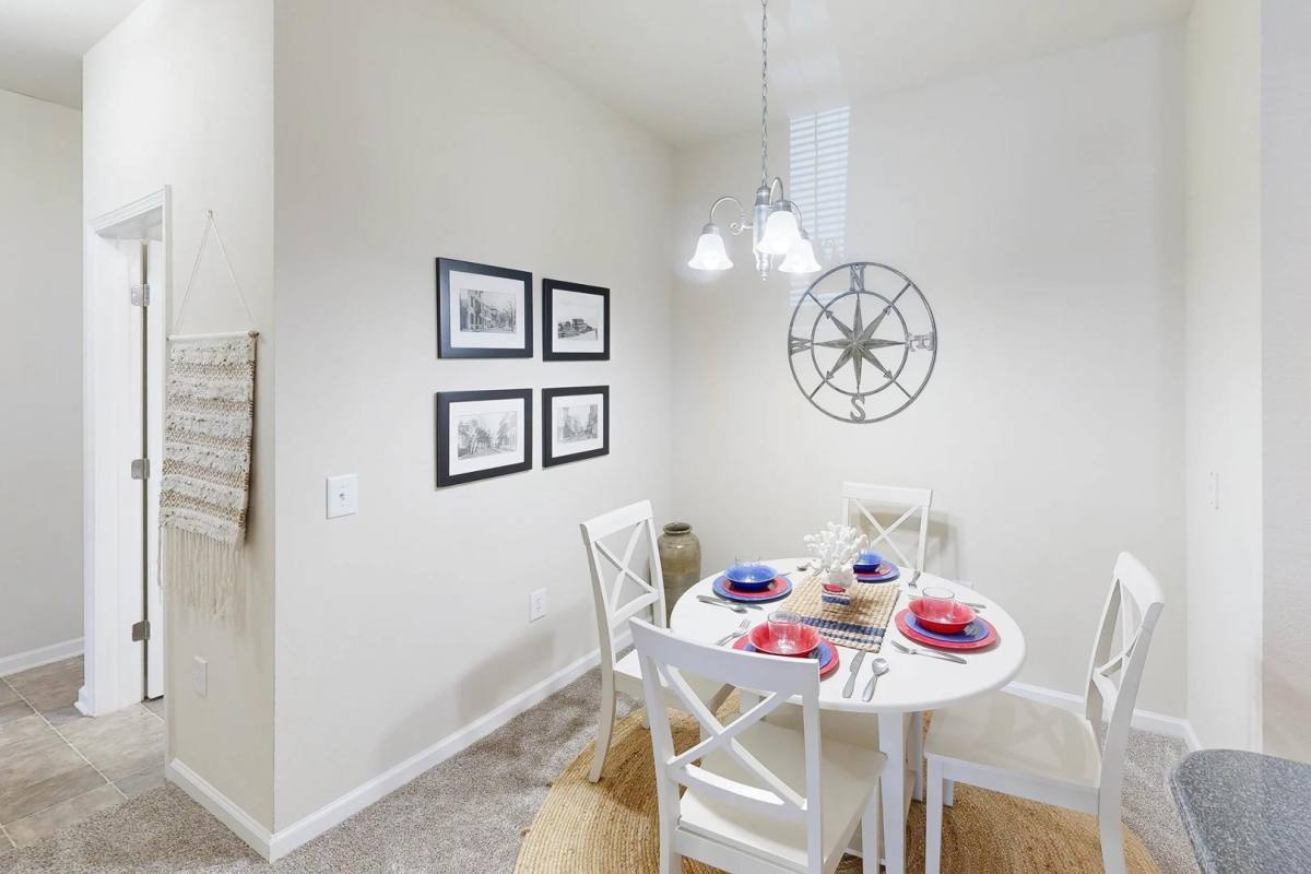 Apartment for rent at 8439 Dorchester Rd, North Charleston, SC 29420