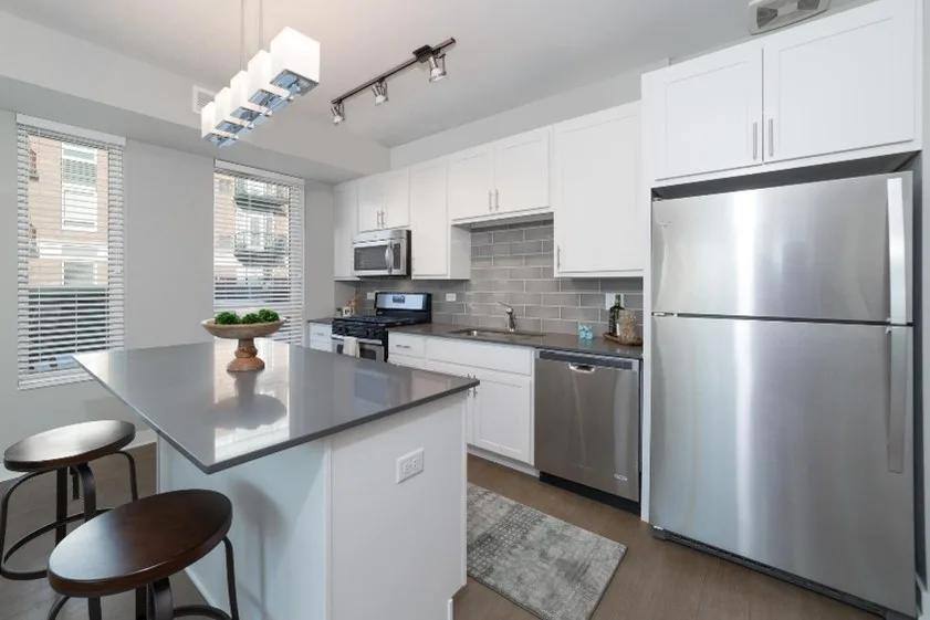 Apartment for rent at 205 W Touhy Ave, Park Ridge, IL 60068