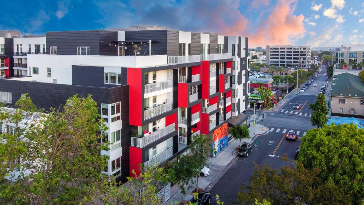 Apartment for rent at Domain, 7141 Santa Monica Blvd, Los Angeles, CA 90046