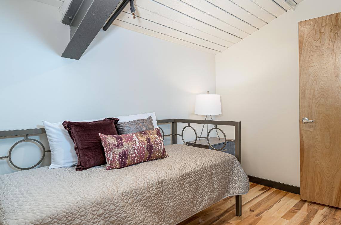 Apartment for rent at 144 4th St, Burlington, NC 27215