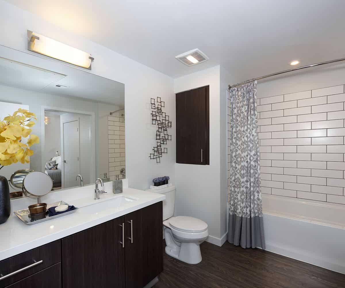 Apartment for rent at 228 W Pomona Ave, Monrovia, CA 91016