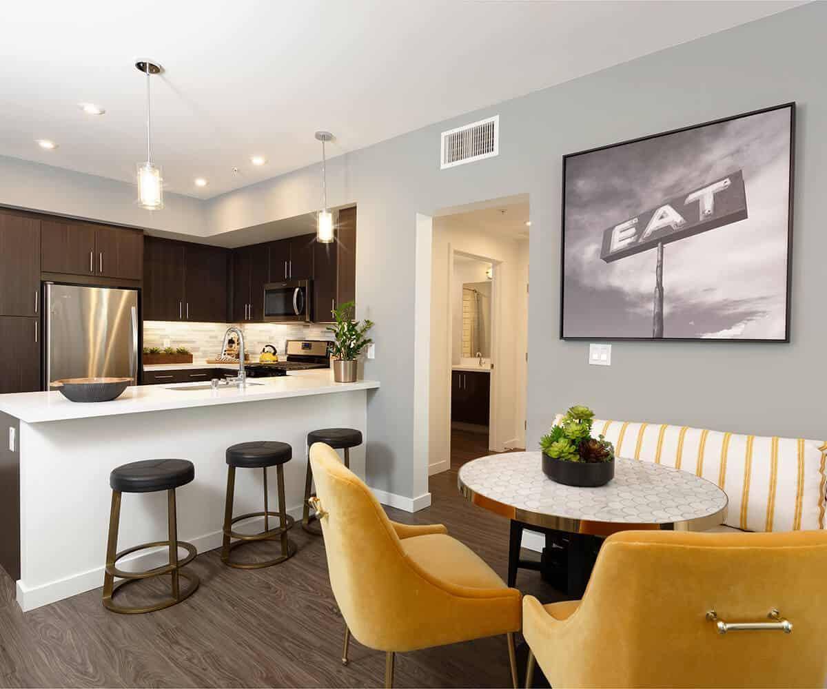 Apartment for rent at 228 W Pomona Ave, Monrovia, CA 91016