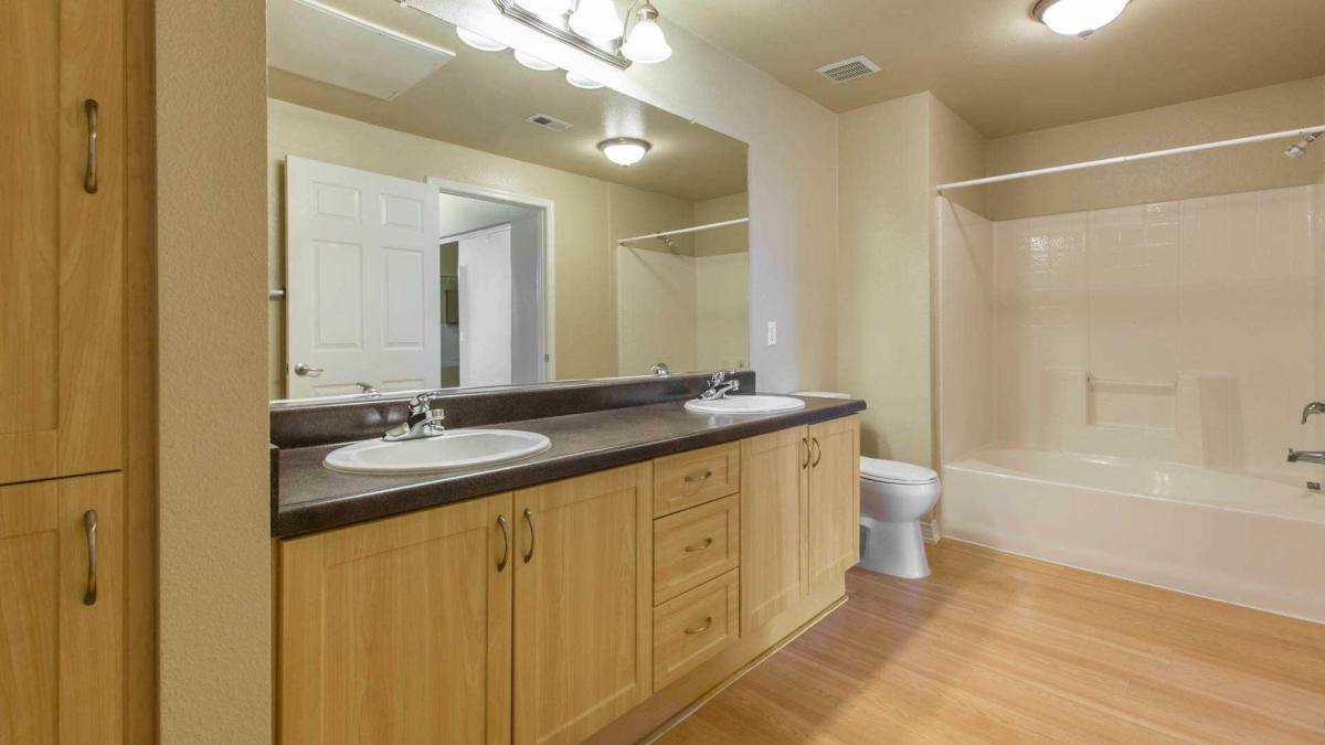 Apartment for rent at City Pointe, 130 E Chapman Ave, Fullerton, CA 92832
