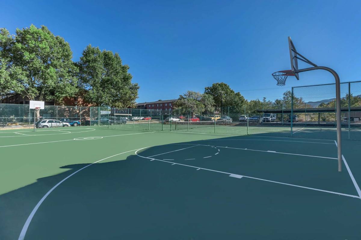 Apartment for rent at The Lakes, 4800 San Mateo Lane NE, Albuquerque, NM 87109