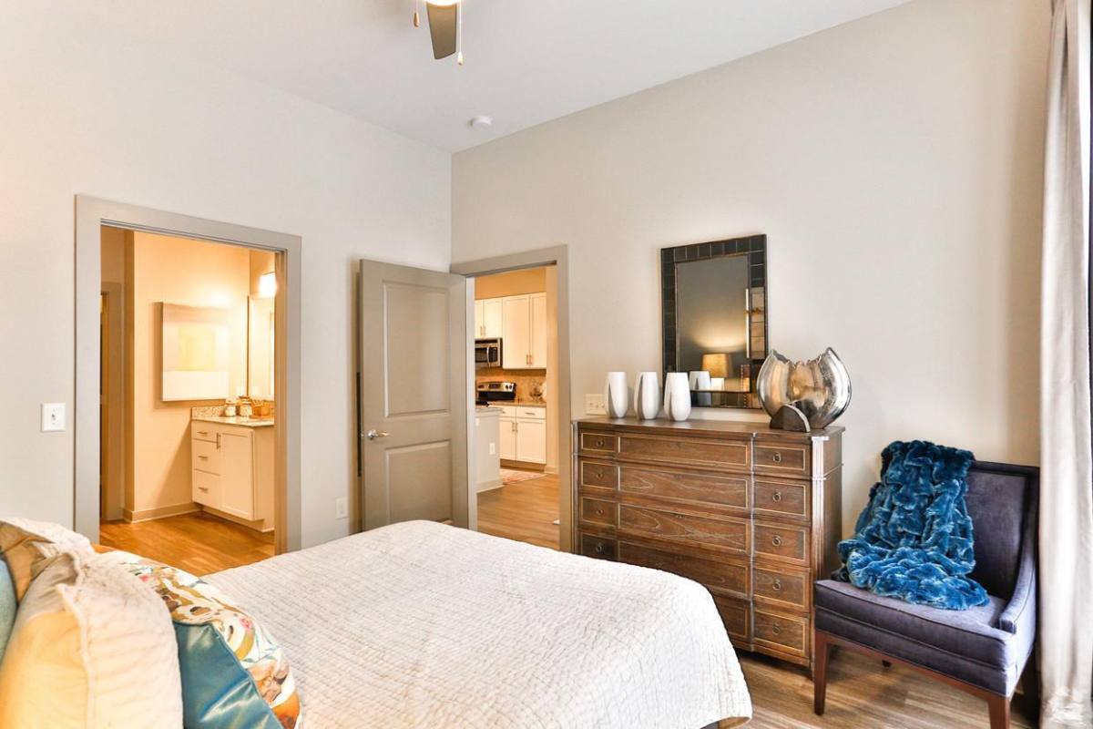 Apartment for rent at 1010 Kenilworth Ave, Charlotte, NC 28204