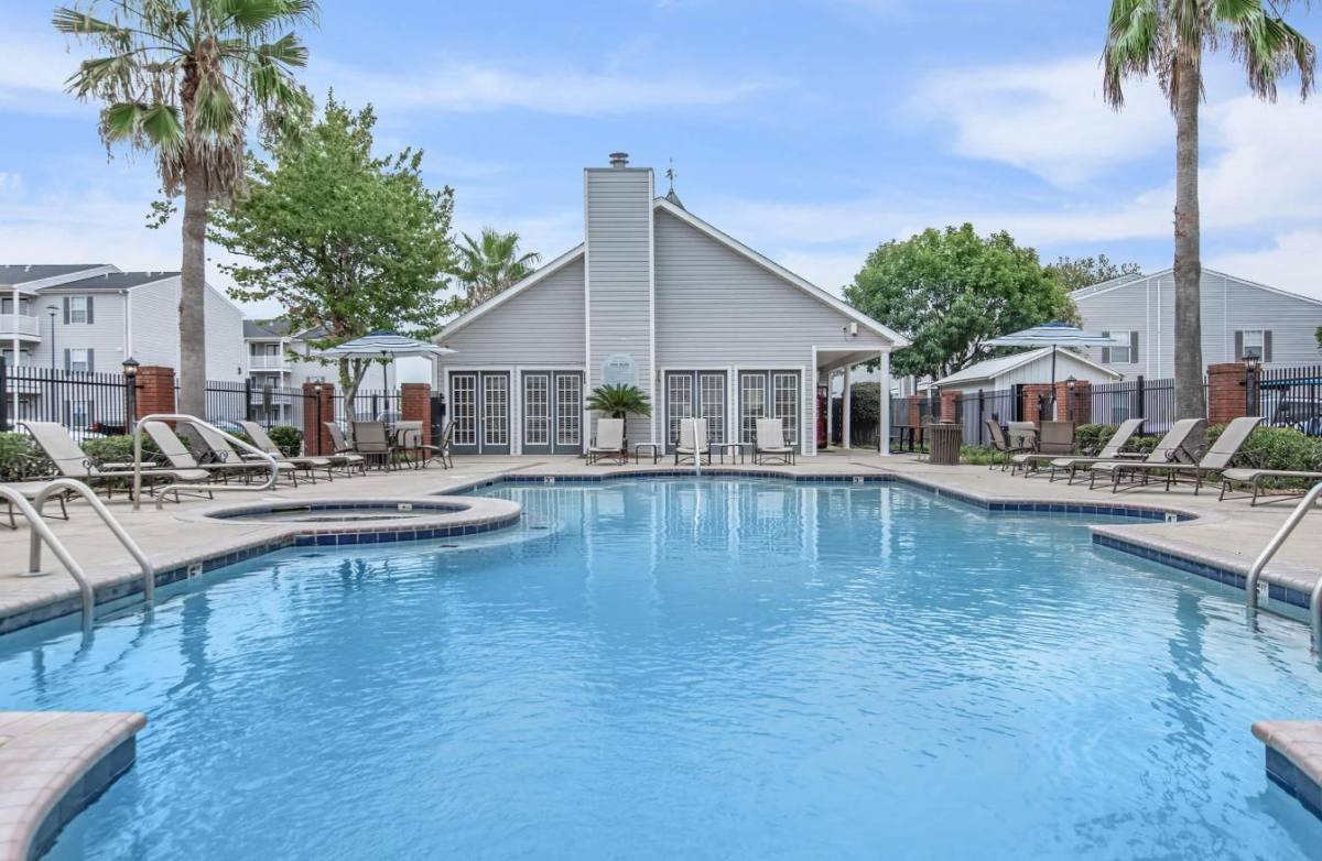 Apartment for rent at 11200 Three Rivers Rd, Gulfport, MS 39503