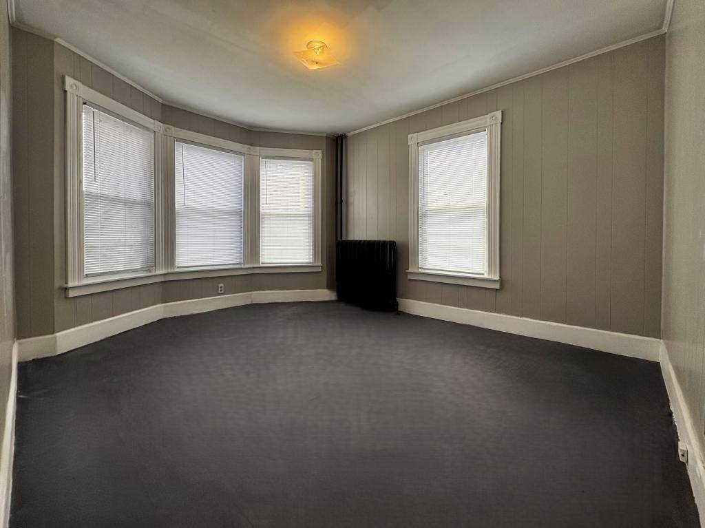 Apartment for rent at 117 Pierce St #1, Lewiston, ME 04240