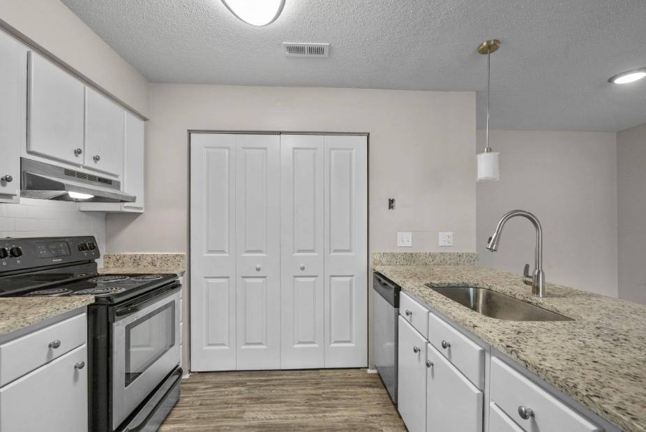 Apartment for rent at Chambers Ridge, 201 Westbrook Dr, Carrboro, NC 27510