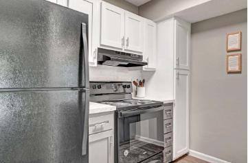 Townhouse for rent at Triangle Place, 2800 Bainbridge Dr, Durham, NC 27713