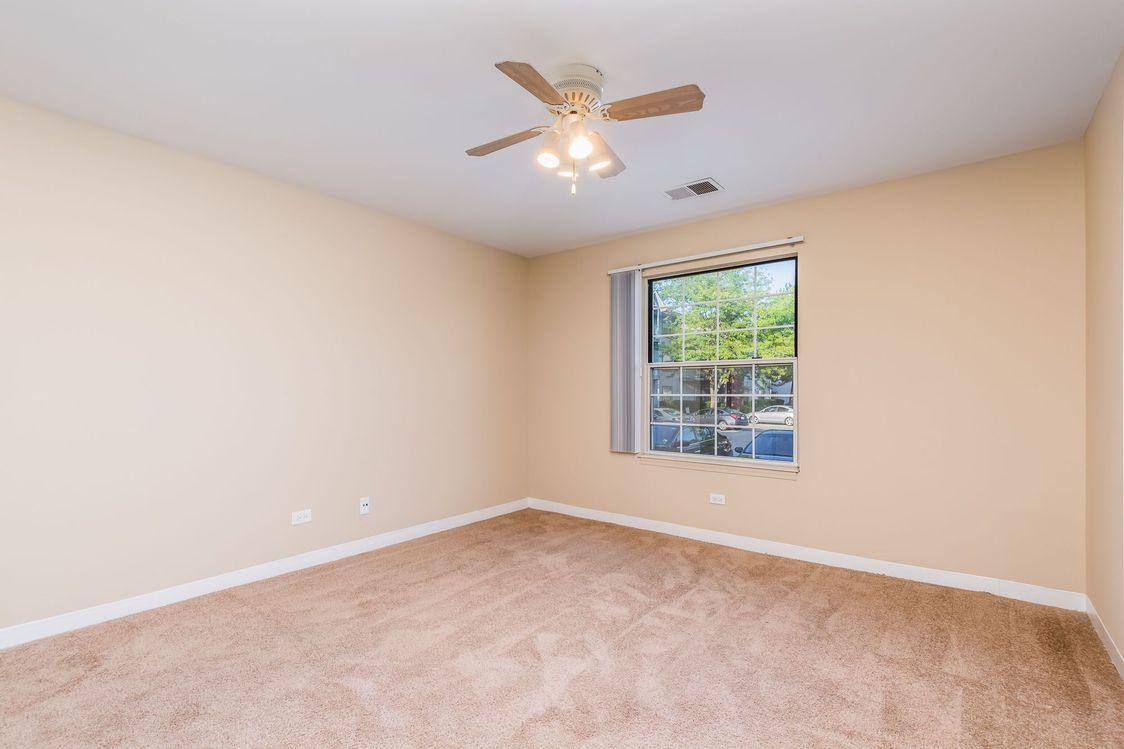 Apartment for rent at 30011 N Waukegan Rd, Lake Bluff, IL 60044