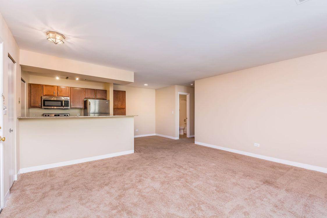 Apartment for rent at 30011 N Waukegan Rd, Lake Bluff, IL 60044