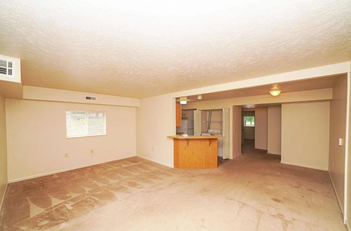 Apartment for rent at Orchard Lakes, 2161 Orchard Lakes Place E, Toledo, OH 43615