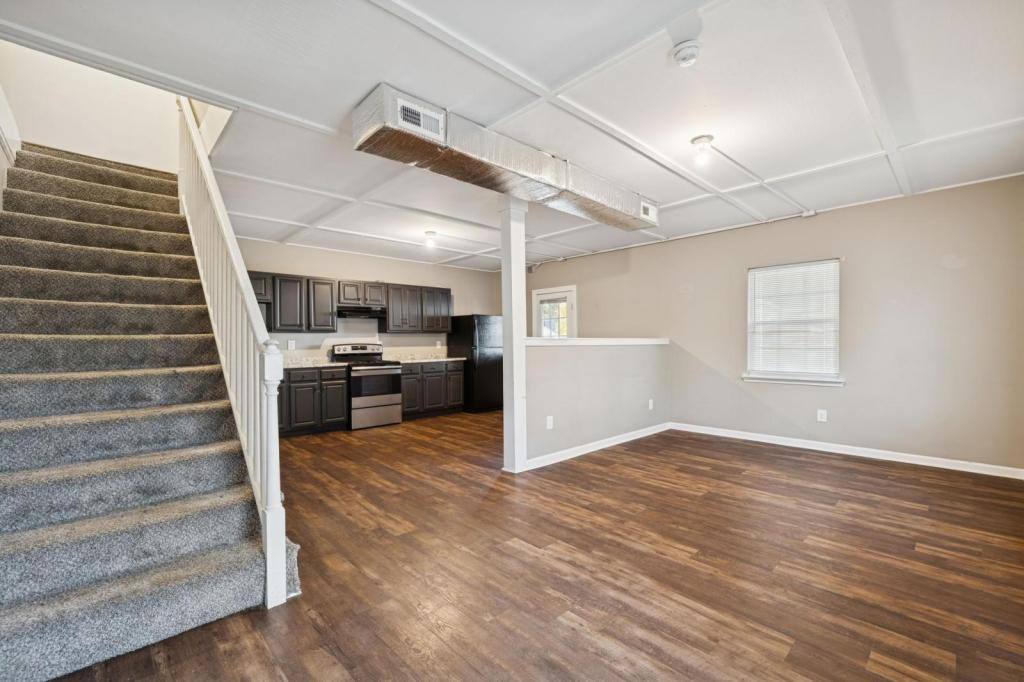 Townhouse for rent at 801 Poplar Ave #B, Springfield, TN 37172
