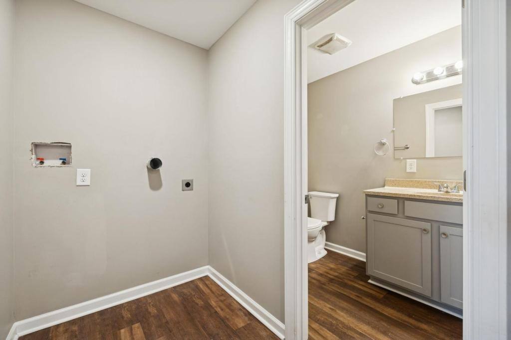 Townhouse for rent at 801 Poplar Ave #B, Springfield, TN 37172
