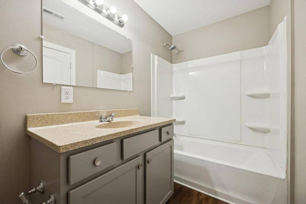 Townhouse for rent at 801 Poplar Ave #B, Springfield, TN 37172