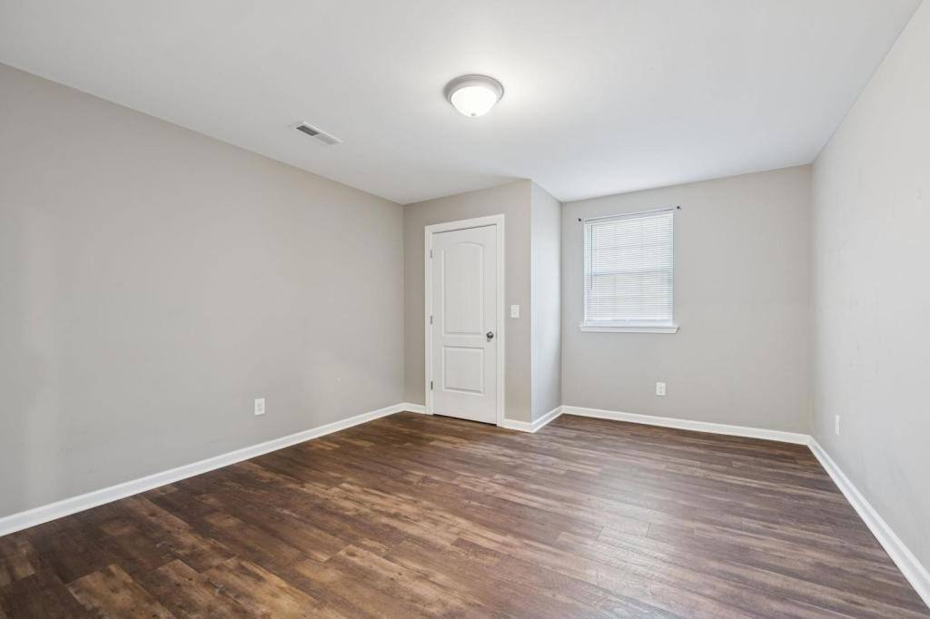 Townhouse for rent at 801 Poplar Ave #B, Springfield, TN 37172