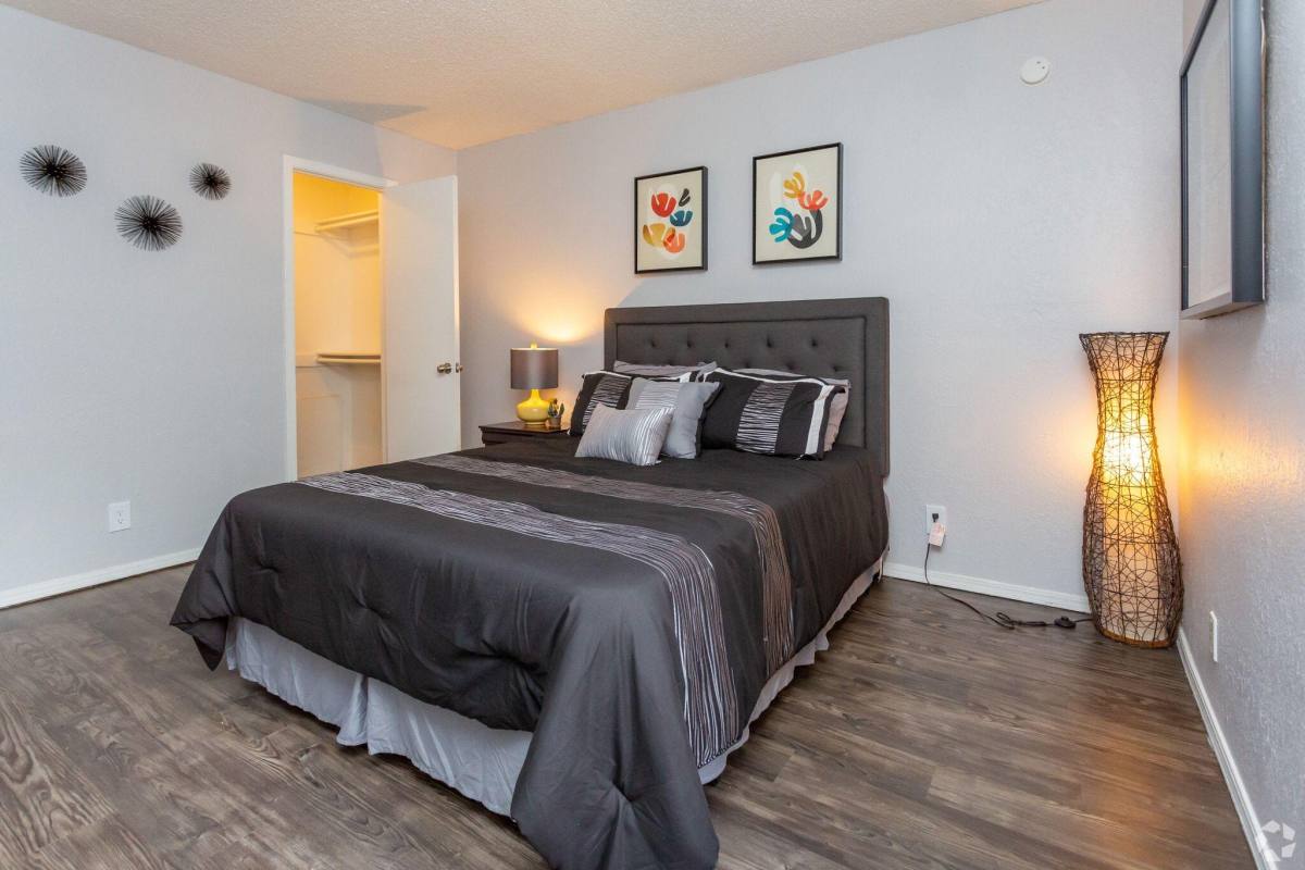 Urban Oaks at 51st, 2102 E 51st St, Tulsa, OK 74105 - Apartment for Rent - Image 5