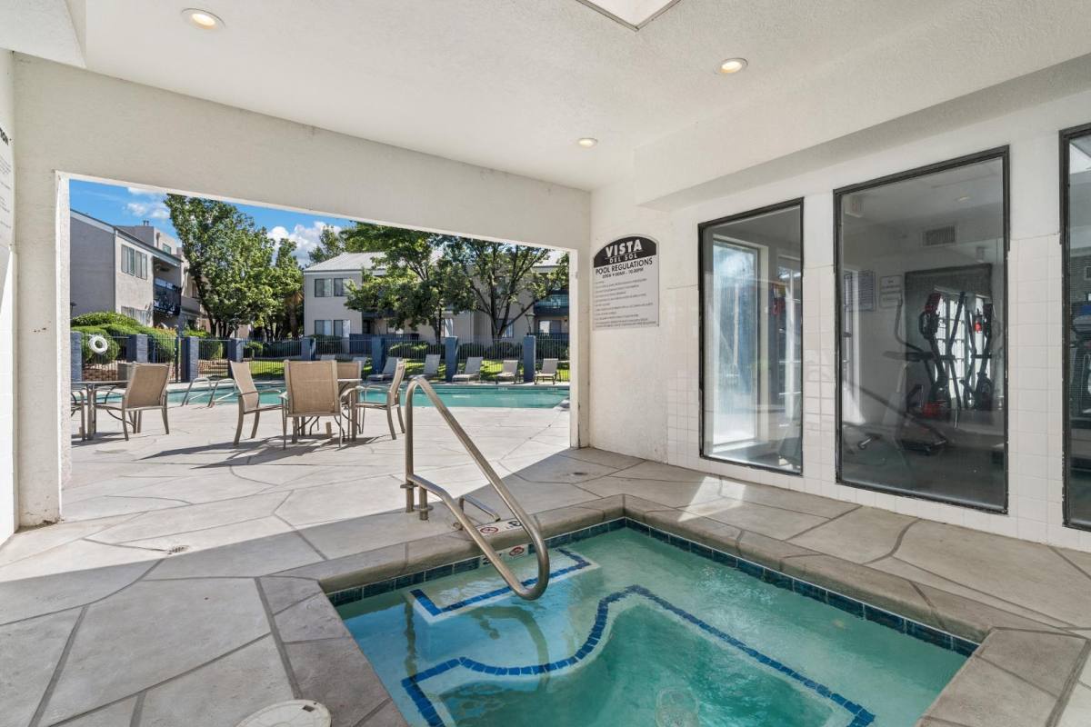 Apartment for rent at Vista Del Sol, 7100 Louisiana Blvd NE, Albuquerque, NM 87109