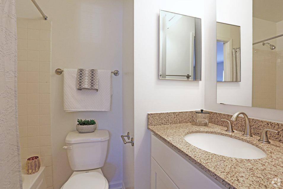 Apartment for rent at 1421 Carolina Court, Schaumburg, IL 60193