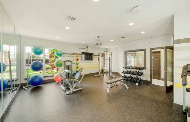 Apartment for rent at The Parker Apartment Homes, 14140 N Broadway Extension, Edmond, OK 73013