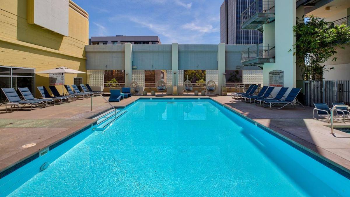 Apartment for rent at Sunset Vine, 1555 Vine St, Los Angeles, CA 90028