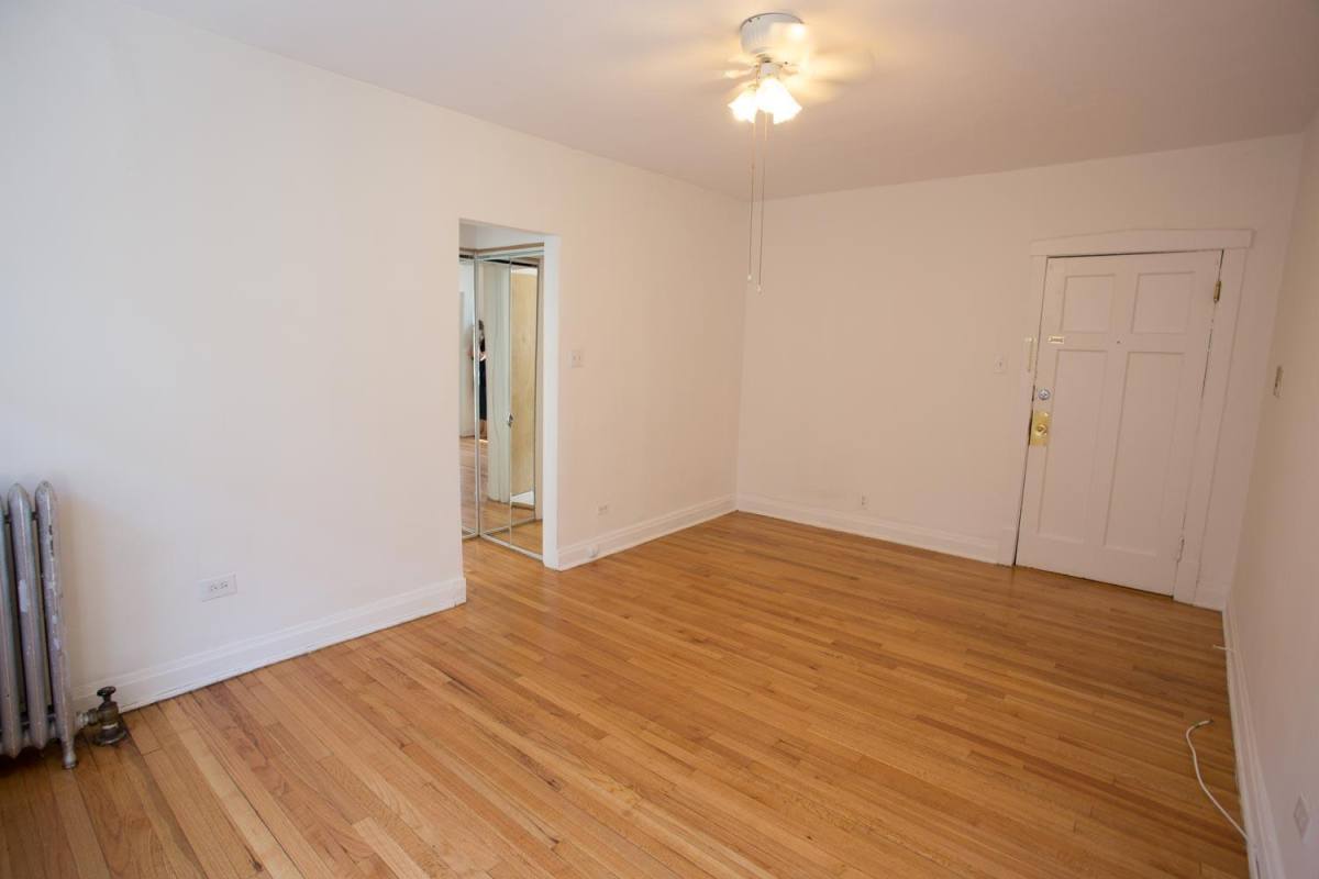 Apartment for rent at 5301 S Ellis Ave, Chicago, IL 60615