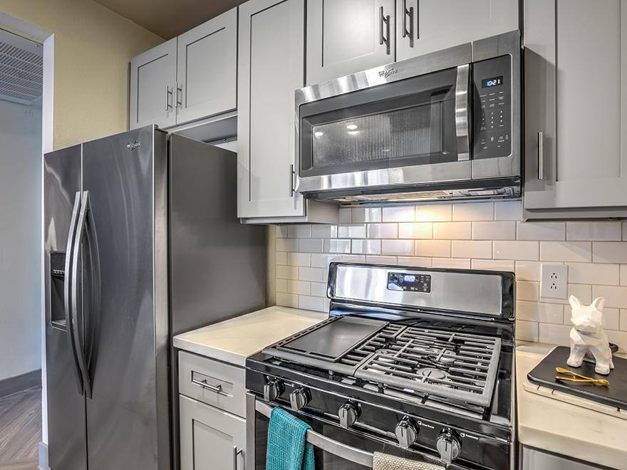 Apartment for rent at Veda Luxury, 4735 Sepulveda Blvd, Sherman Oaks, CA 91403