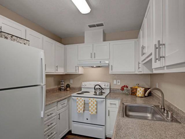 Apartment for rent at Belmont, 2264 Cottage Way, Sacramento, CA 95825
