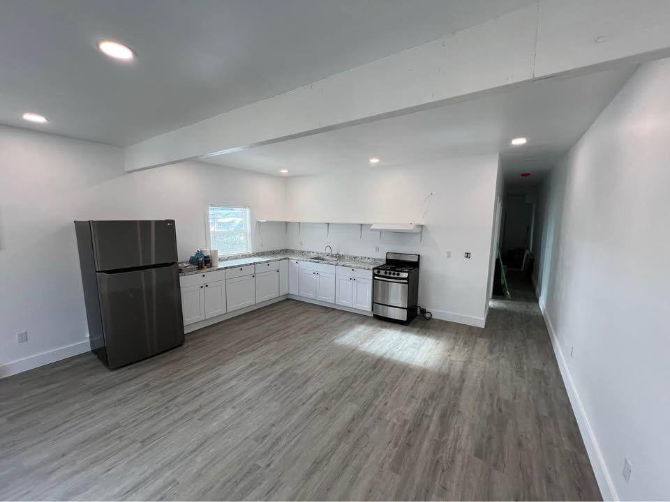 Apartment for rent at 423 1 2 S Dakota St, Butte, MT 59701