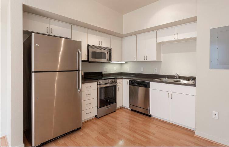 Apartment for rent at 1123 18th St, Sacramento, CA 95811